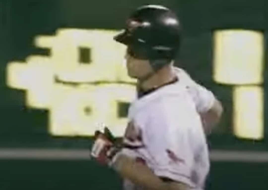 Image of Cal Ripken Jr., showcasing his legendary status as an 80s baseball icon.